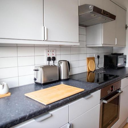 Meanwood Guestready - Homely Leeds City Apartment Sleep 4 מראה חיצוני תמונה