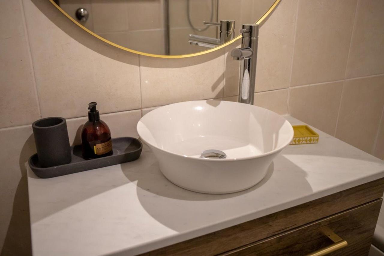 Meanwood Guestready - Homely Leeds City Apartment Sleep 4 מראה חיצוני תמונה