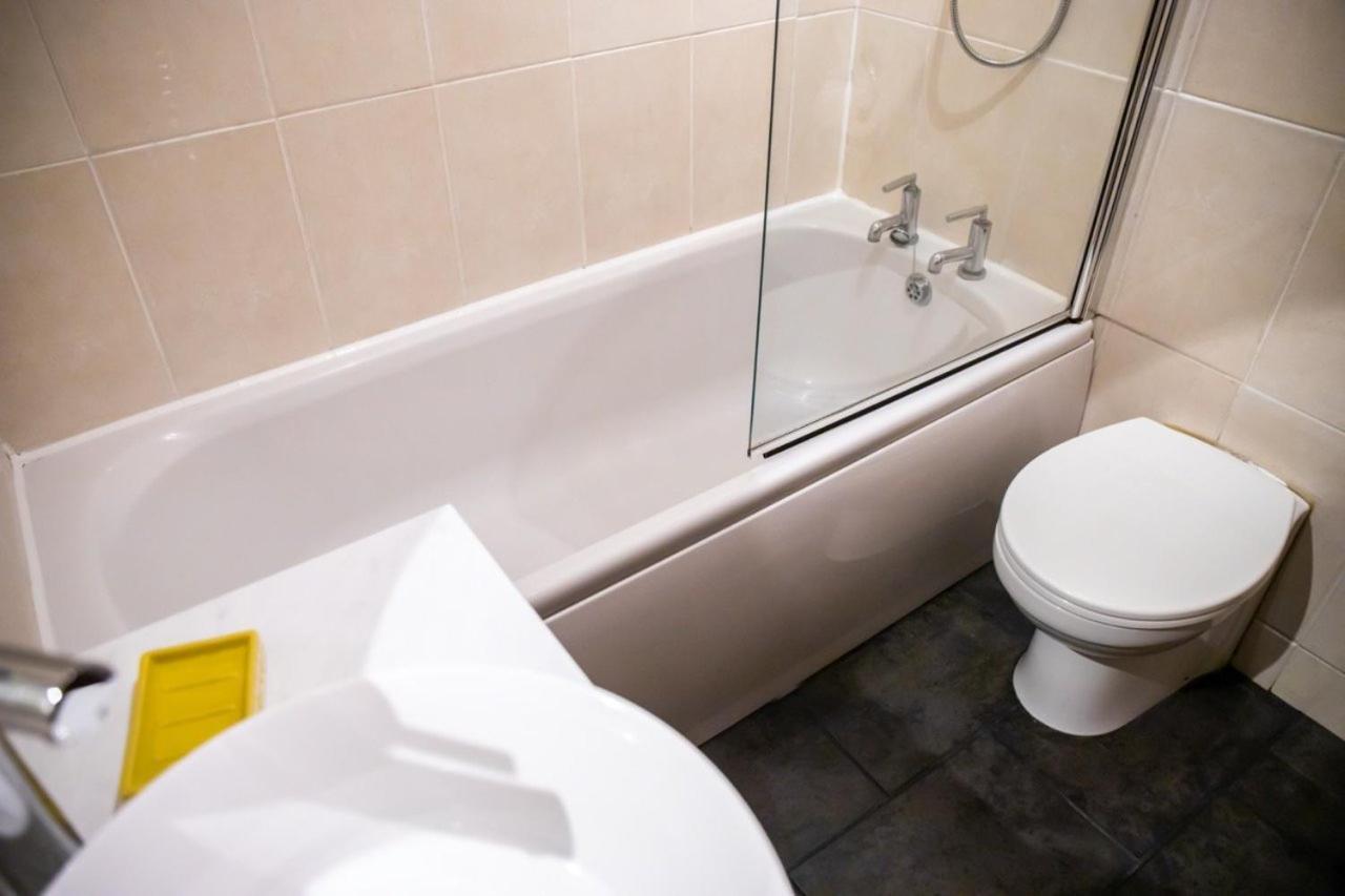 Meanwood Guestready - Homely Leeds City Apartment Sleep 4 מראה חיצוני תמונה